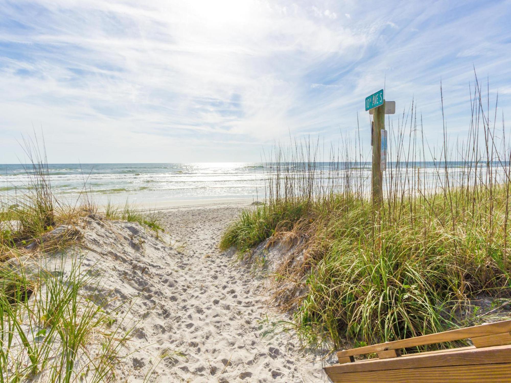 Beachcomber 301, 2 Bedrooms, Near Mayo Clinic, Sleeps 4, Pool Jacksonville Beach Buitenkant foto
