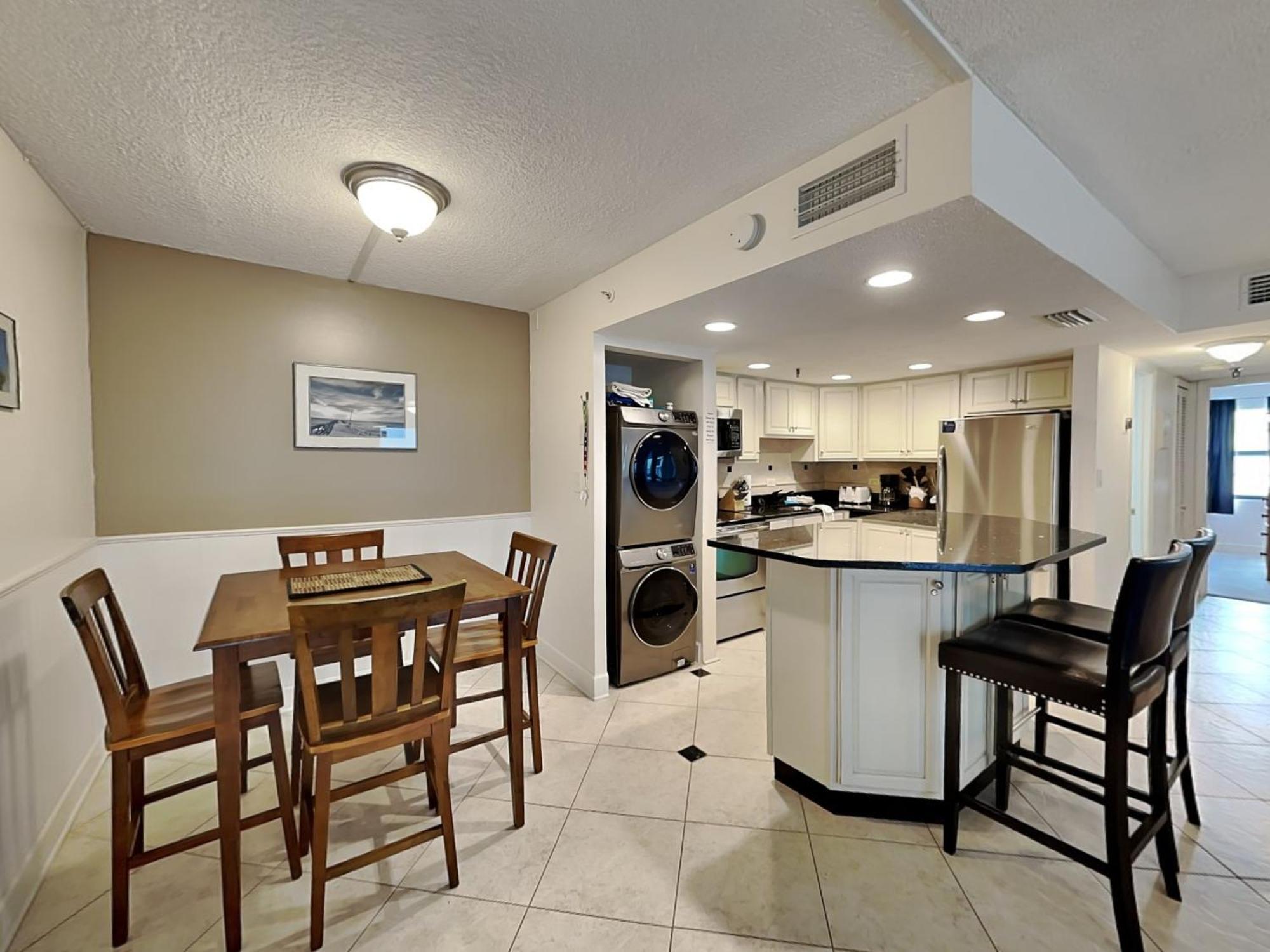 Beachcomber 301, 2 Bedrooms, Near Mayo Clinic, Sleeps 4, Pool Jacksonville Beach Buitenkant foto